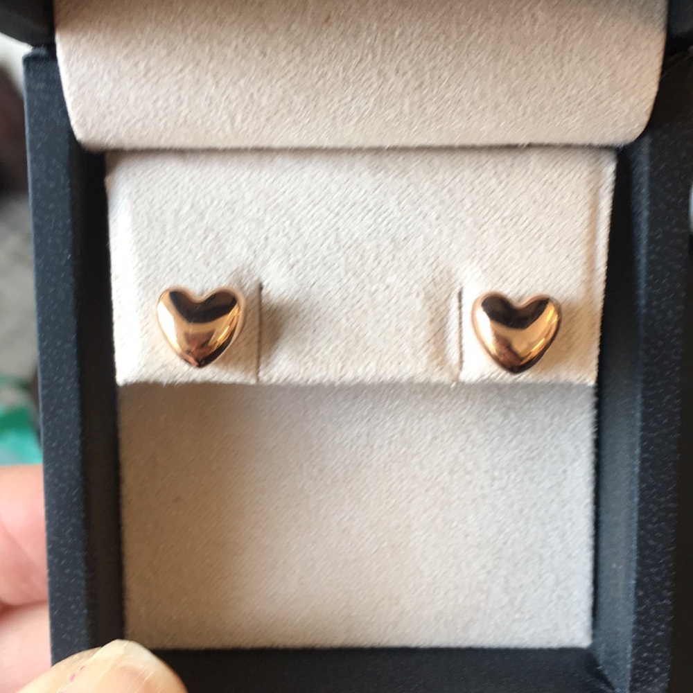 14k Solid Rose Gold Puff Heart Studs!